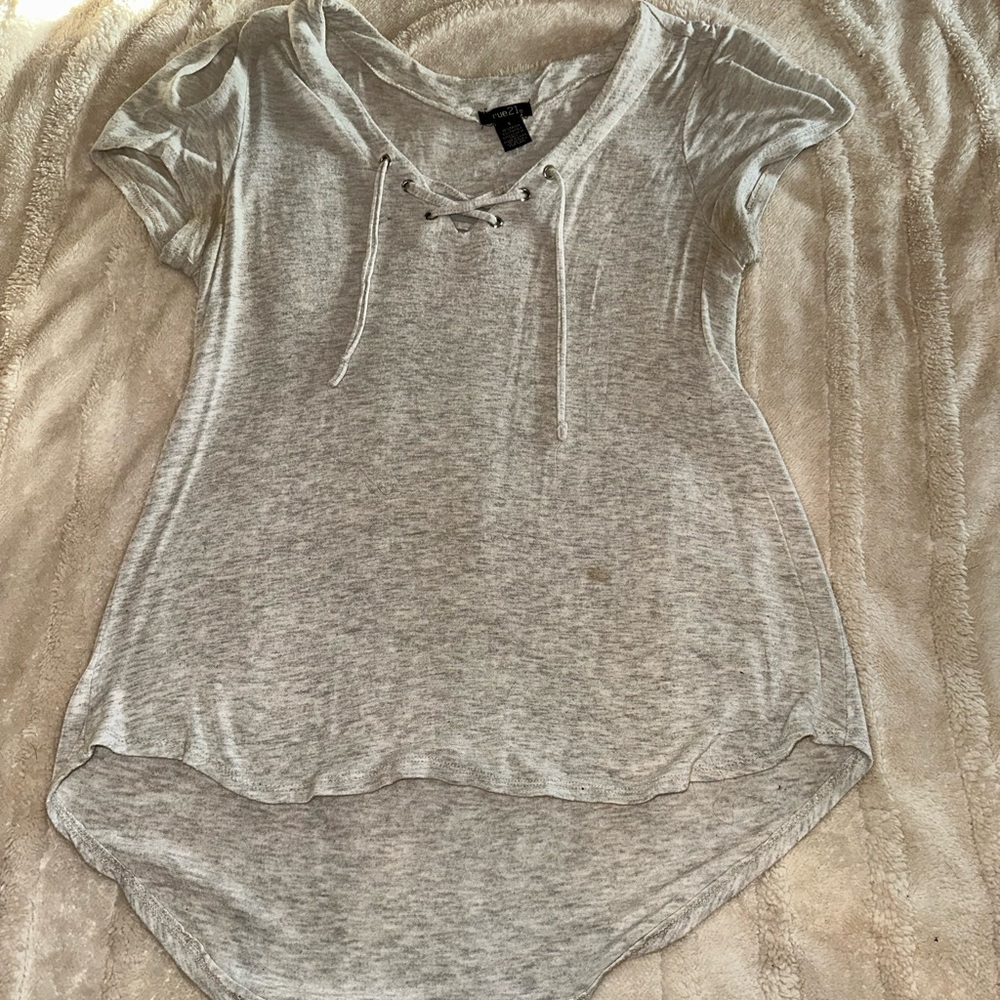 Rue21 Light Gray Lace-Up Short Sleeve Top